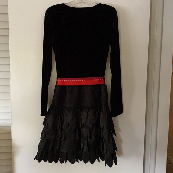 Black Velvet and taffeta dress - Picture 2 of 5